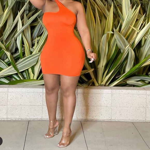 Dresses & Skirts - CARMEN! (Orange)